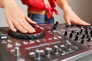 10 Interesting Things to Do in Fairfax County 17 dj mixer