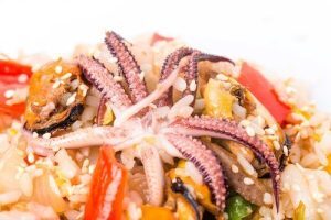 10 Interesting Things to Do in Fairfax County 16 Risotto with seafood and vegetables.